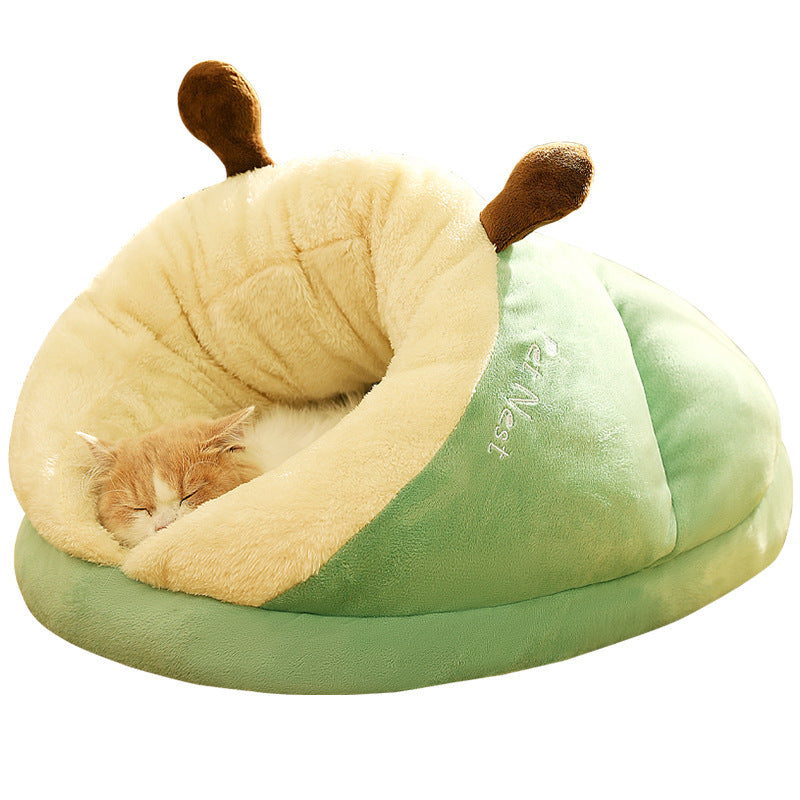 Slippers-Shaped Warm Pet Bed – Cozy Lounger for Cats & Dogs